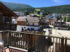 Walking distance from chairlift and center-60 sq m Wi-Fi Sauze D'oulx
